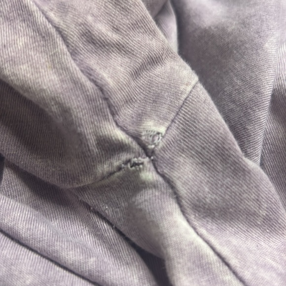 Umgee Light Purple Acid Wash Lace Trim Short Sleeve Top Size L - Picture 6 of 7